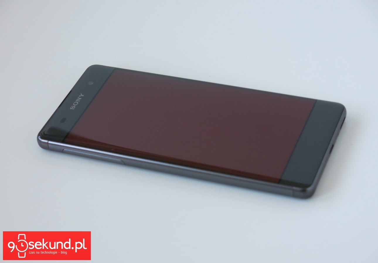 Sony Xperia XA - экран более или менее прямо - 90sekund